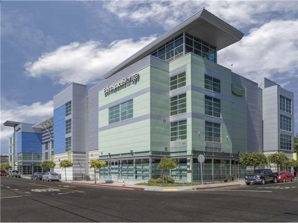 Extra Space Storage - 1267 - Emeryville - Hollis St - 3406 Hollis Street