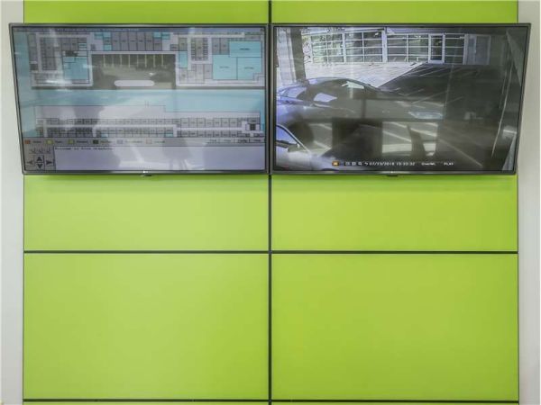Extra Space Storage - 1267 - Emeryville - Hollis St - 3406 Hollis Street