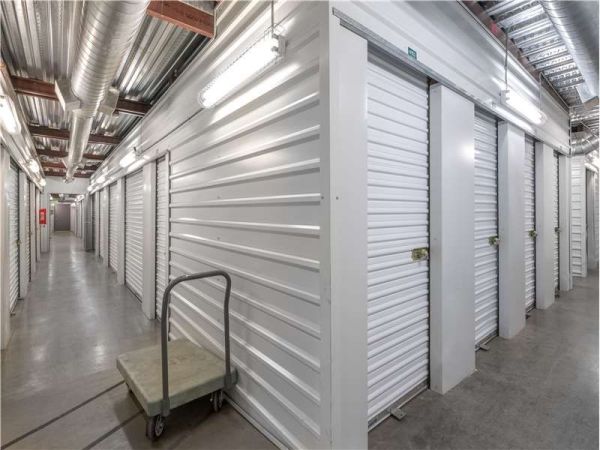 Extra Space Storage - 1459 - Colorado Springs - Austin Bluffs Pkwy - 5195 Austin Bluffs Parkway