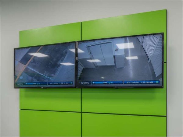 Extra Space Storage - 8185 - St Petersburg - Pasadena Avenue S - 950 Pasadena Avenue South