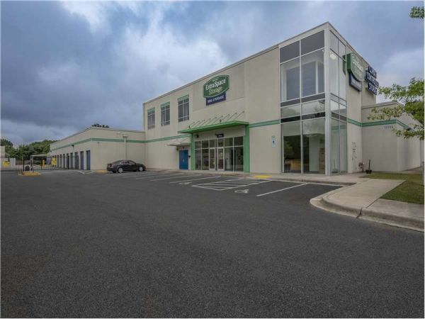 Extra Space Storage - 8271 - Greensboro - W Market St - 3939 West Market Street