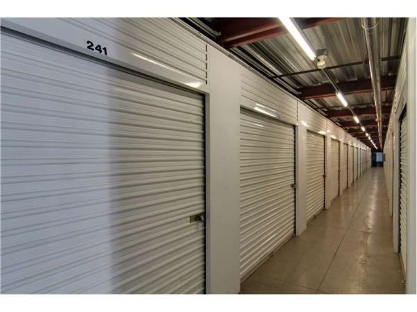 Extra Space Storage - 8374 - San Bernardino - E Highland Avenue - 1755 East Highland Avenue