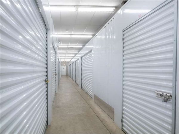 Extra Space Storage - 8433 - Chicago - 1242 W Washington - 1242 West Washington Boulevard