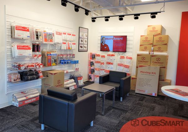 CubeSmart Self Storage - Arlington - 2645 Shirlington Rd - 2645 Shirlington Road