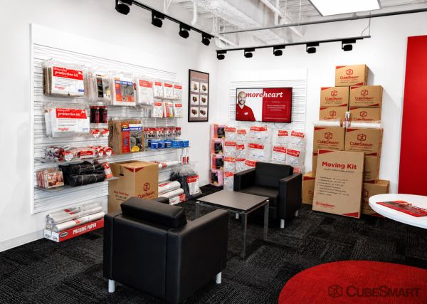 CubeSmart Self Storage - Arlington - 2645 Shirlington Rd - 2645 Shirlington Road