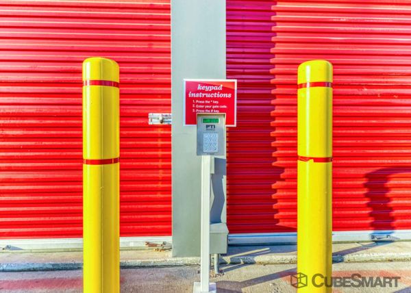 CubeSmart Self Storage - Fort Worth - 7201 North Fwy - 7201 North Fwy