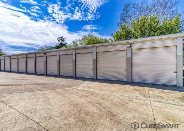 CubeSmart Self Storage - Tyler - 5701 Old Bullard Rd - 5701 Old Bullard Rd