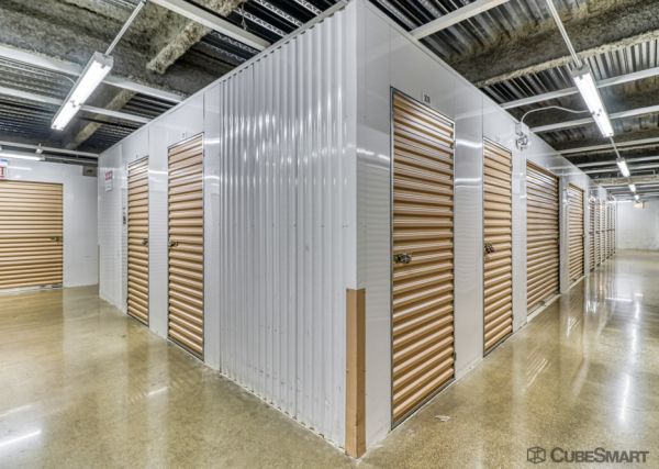 CubeSmart Self Storage - Chicago - 3402 N Kedzie Ave - 3402 N Kedzie Ave