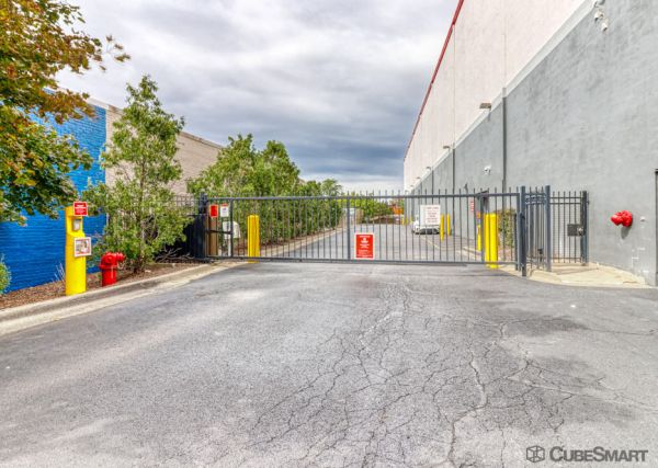 CubeSmart Self Storage - Chicago - 3402 N Kedzie Ave - 3402 N Kedzie Ave