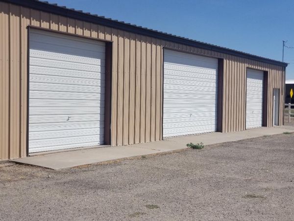 A One Storage - 1521 East Main Street