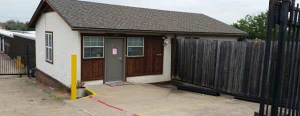 All American City Self Storage - 1209 East Belt Line Road