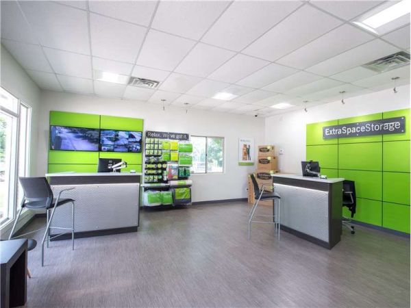 Extra Space Storage - 1691 - Peachtree City - Fulton Ct - 201 Fulton Court