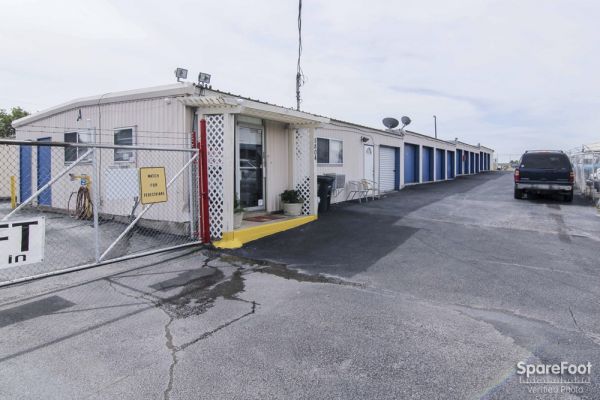 Armor Self Storage - Haltom City - 5804 Denton Hwy