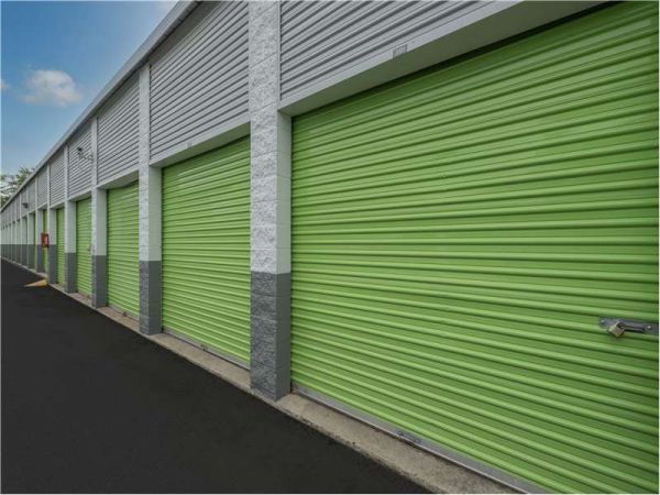 Extra Space Storage - 0516 - Alexandria - King Centre Dr - 5851 King Centre Drive