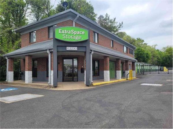 Extra Space Storage - 0577 - Fairfax - Prosperity Ave - 2944 Prosperity Avenue