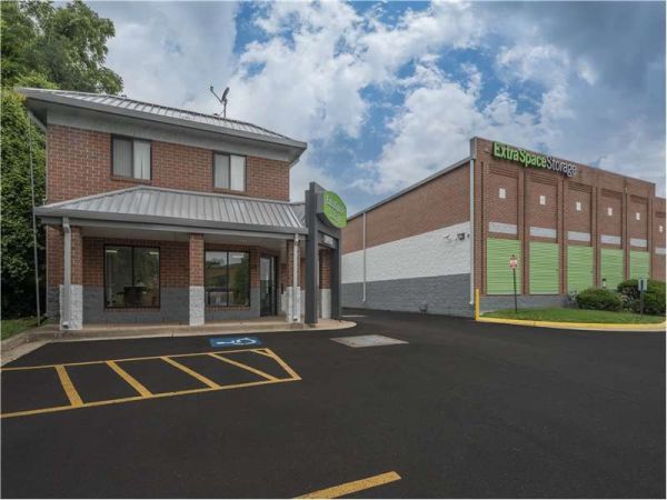 Extra Space Storage - 0577 - Fairfax - Prosperity Ave - 2944 Prosperity Avenue