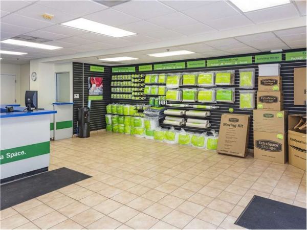 Extra Space Storage - 0706 - Arlington - North Fillmore St - 1001 North Fillmore Street