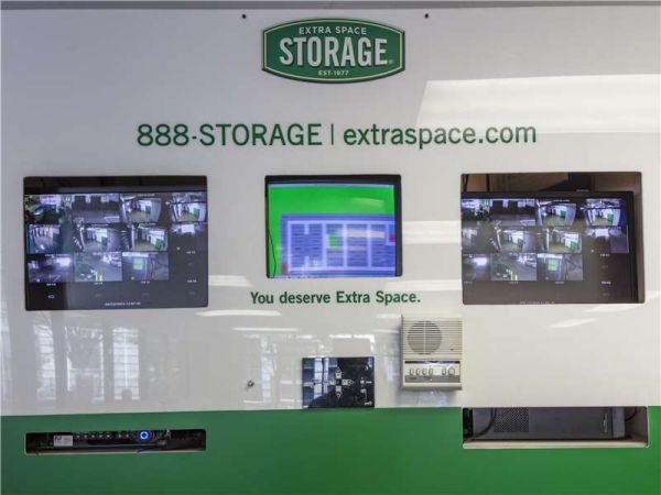 Extra Space Storage - 0706 - Arlington - North Fillmore St - 1001 North Fillmore Street