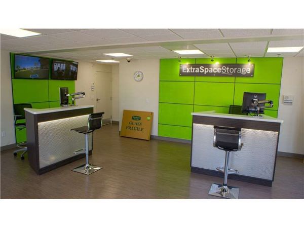 Extra Space Storage - 8011 - Venice - Venice Blvd - 658 Venice Boulevard