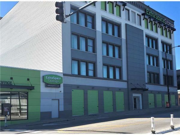 Extra Space Storage - 0729 - Chicago - West Harrison - 707 West Harrison Street