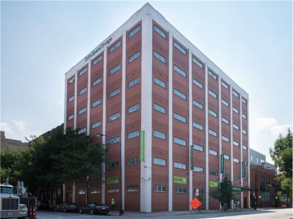 Extra Space Storage - 8382 - Chicago - W Adams St - 901 West Adams Street