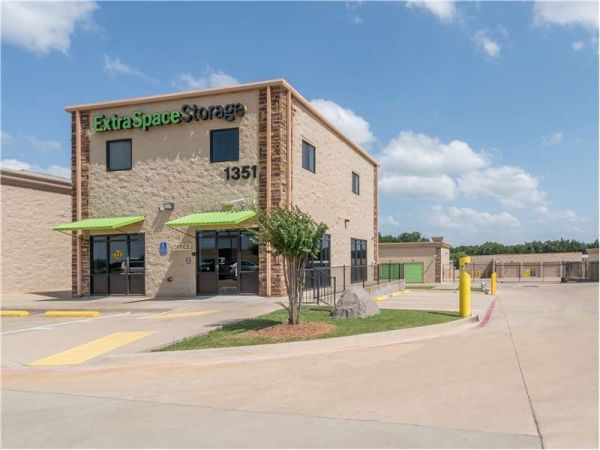 Extra Space Storage - 1608 - Mansfield - Hwy 1187 - 1351 Farm To Market Road 1187