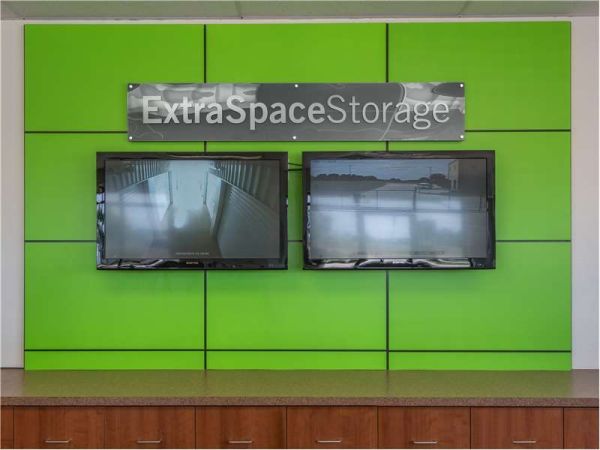 Extra Space Storage - 1608 - Mansfield - Hwy 1187 - 1351 Farm To Market Road 1187