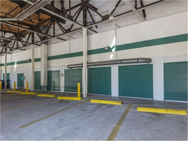 Extra Space Storage - 1107 - Somerville - Somerville Av - 460 Somerville Avenue