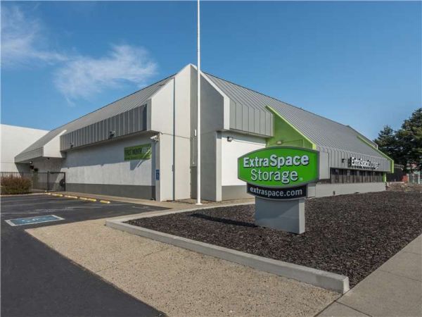 Extra Space Storage - 0141 - Santa Cruz - Fair Ave - 1310 Fair Avenue