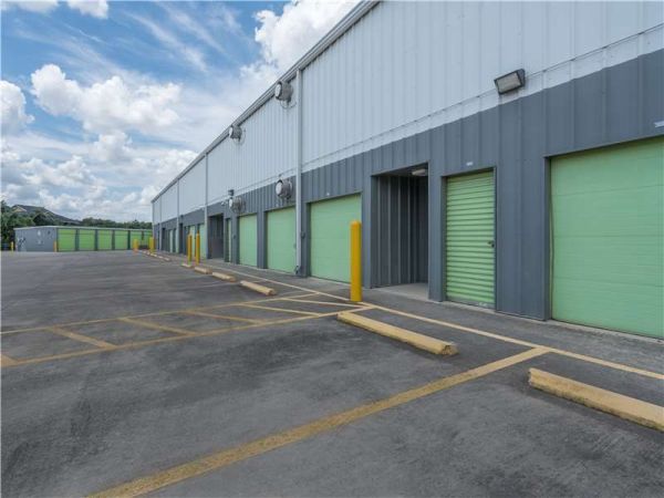 Extra Space Storage - 1387 - San Antonio - DeZavala Rd - 4515 De Zavala Road