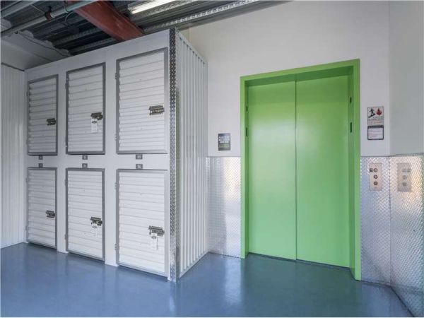 Extra Space Storage - 1491 - San Jose - Charter Park Dr - 3510 Charter Park Drive
