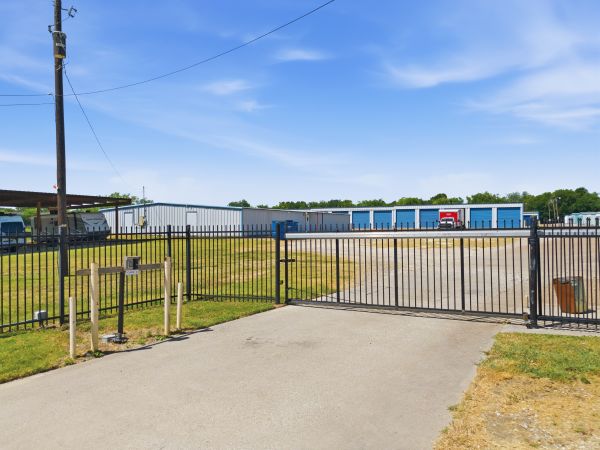 HGS Self Storage - Hewitt - 605 N Hewitt Dr - 605 N Hewitt Dr