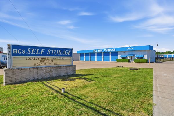 HGS Self Storage - Hewitt - 605 N Hewitt Dr - 605 N Hewitt Dr