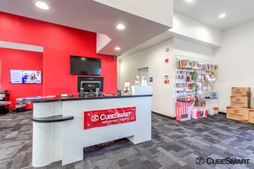 CubeSmart Self Storage - Las Vegas - 8250 S Maryland Pkwy - 8250 S Maryland Pkwy
