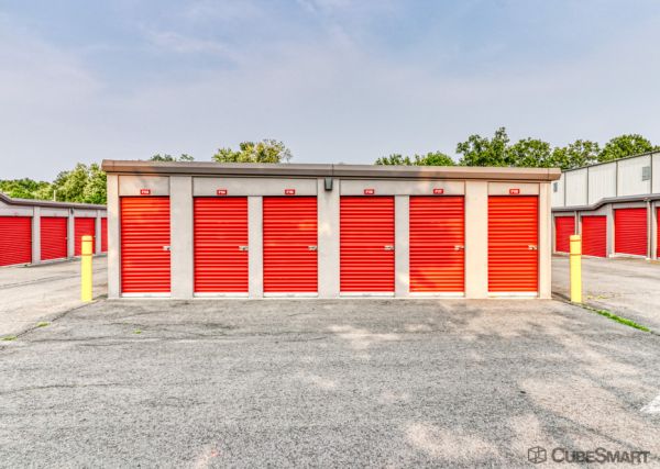 CubeSmart Self Storage - Hamden - 450 Putnam Avenue - 450 Putnam Avenue