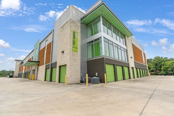 Extra Space Storage - 8690 - San Antonio - 7363 N. Loop 1604 W. - 7363 North Loop 1604 West