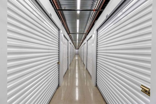 Extra Space Storage - 8690 - San Antonio - 7363 N. Loop 1604 W. - 7363 North Loop 1604 West