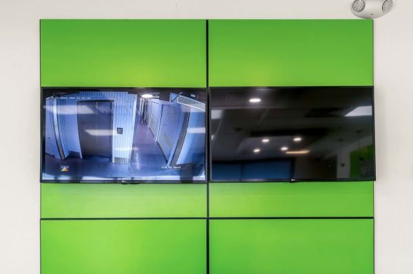 Extra Space Storage - 8690 - San Antonio - 7363 N. Loop 1604 W. - 7363 North Loop 1604 West