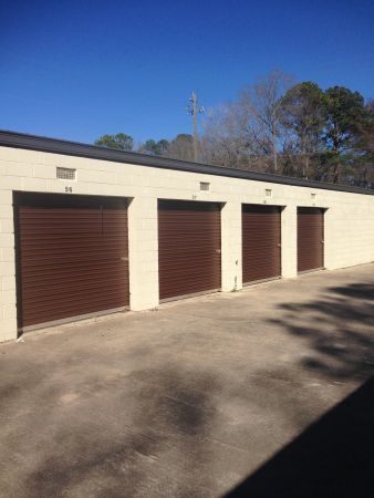 Southern Storage - 313 New Airport Rd