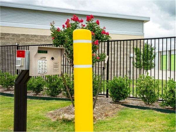 Extra Space Storage - 8689 - Dallas - Lyndon B Johnson Fwy/Forest Ln - 9485 Lyndon B Johnson Freeway