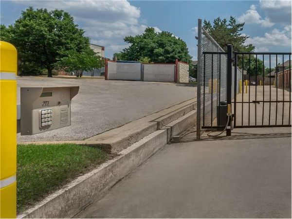 Extra Space Storage - 8717 - Oklahoma City - 7124 NW 122nd Street - 7124 Northwest 122nd Street
