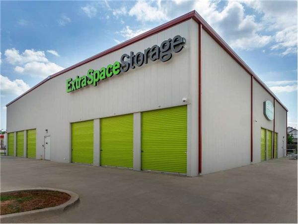 Extra Space Storage - 8717 - Oklahoma City - 7124 NW 122nd Street - 7124 Northwest 122nd Street