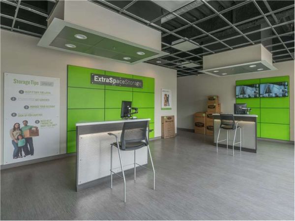 Extra Space Storage - 8773 - Dallas - Banner Dr - 7701 Banner Drive