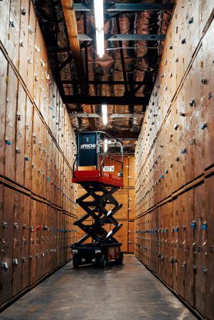 Los Angeles Fine Arts & Wine Storage - 2290 South Centinela Avenue
