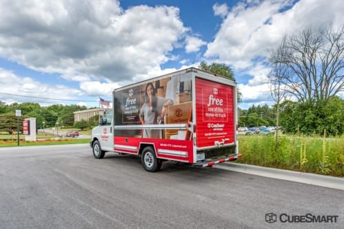 CubeSmart Self Storage - Riverwoods - 3725 Deerfield Road