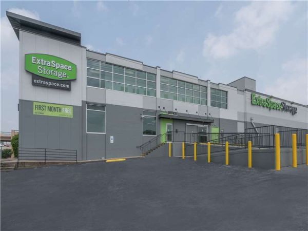 Extra Space Storage - 1307 - Dallas - E NW Hwy - 5701 Northwest Highway