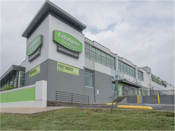 Extra Space Storage - 1307 - Dallas - E NW Hwy - 5701 Northwest Highway
