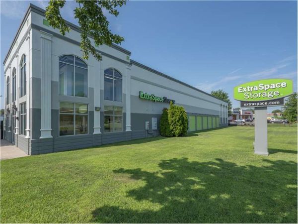 Extra Space Storage - 1398 - Centereach - Middle Country Rd - 2626 Middle Country Road