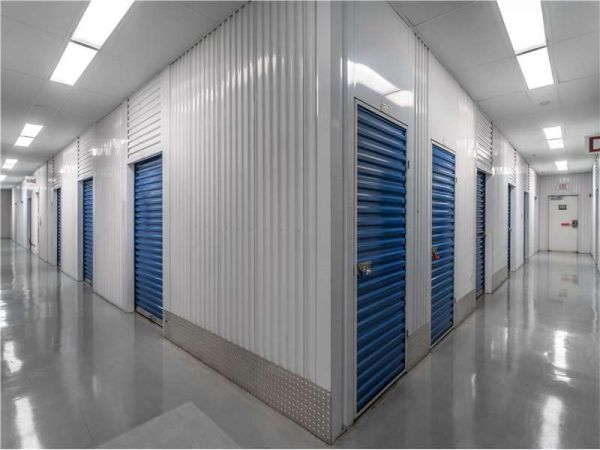Extra Space Storage - 0584 - Houston - Southwest Freeway - 2222 Southwest Freeway