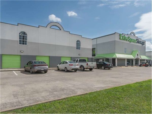 Extra Space Storage - 1782 - Houston - 3535 Katy Freeway - 3535 Katy Freeway